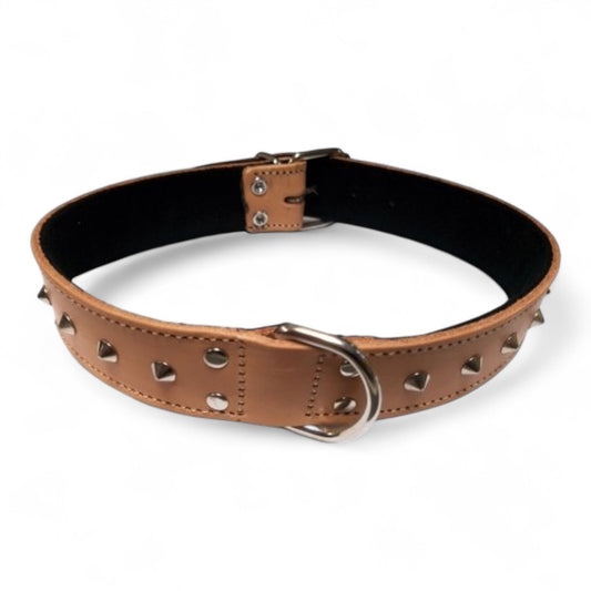 San Dimas Collar de Cuero con Adornos de Pinchos (Marrón, Rojo, Natural)