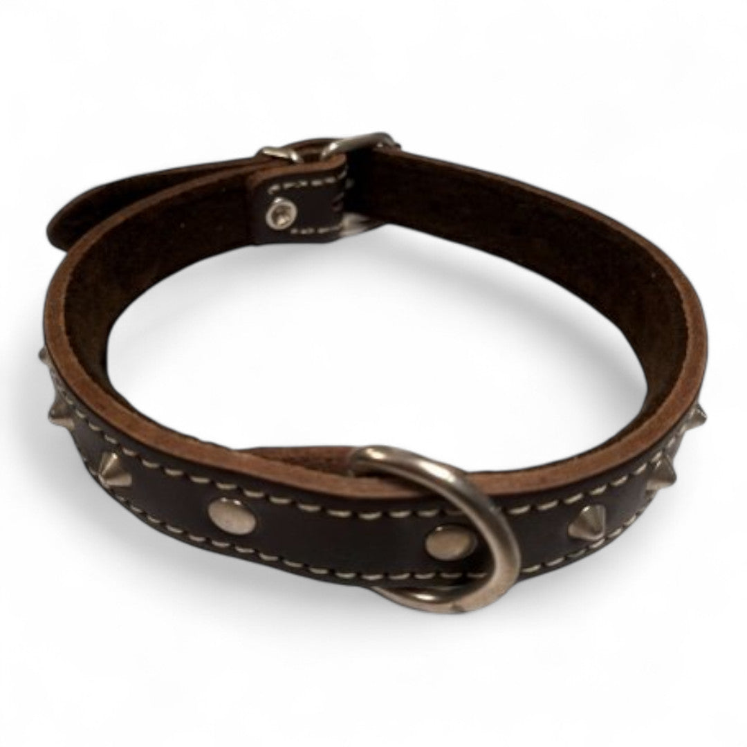 San Dimas Collar de Cuero con Adornos de Pinchos (Marrón, Rojo, Natural)